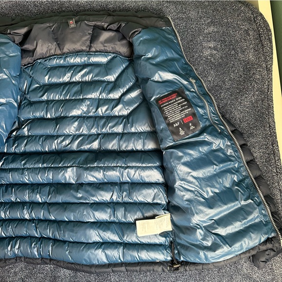 Abercrombie & Fitch Down Puffer Zip-Up Jacket - Picture 4 of 6